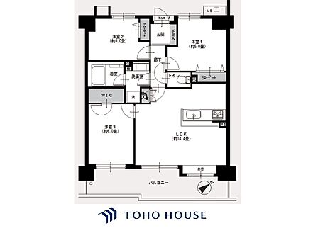 【house the light is illuminat】採光と風 家事導線も比較的良好で、風通しの良さで過ごしやすい麗(うら)らかな気分にさせてくれるリビング