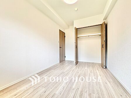 ◆色彩◆この空間に放たれた光は華美なまでに演出されたデザイン。流れる時をより芳醇なコーヒーの様な色彩奏でるアダージョ。そして情景豊かな作品のような暮らしがイメージできる。