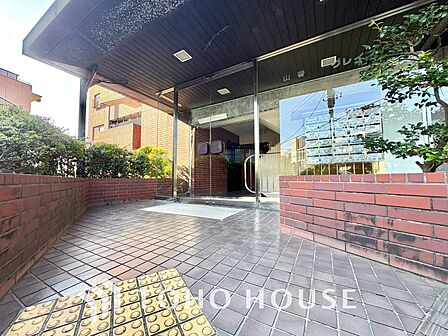 【ENTRANCE】◆安心◆して歩ける。安心して家族の帰りを待てる。そんな安心を感じさせる住環境。