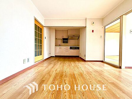 会話が弾むリビング、料理が愉しくなるキッチン、明日への活力を養うベッドルーム。家はただ生活する場ではなく、暮らしを愉しく、快適にする場所。笑顔の毎日、安らぎの日々のために、こだわりの設備・仕様を採用。