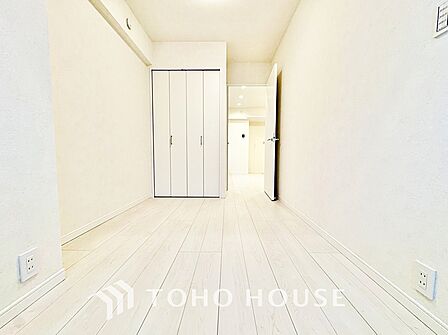 【居室】シンプルで使いやすく、どんな家具にも馴染む居室です。