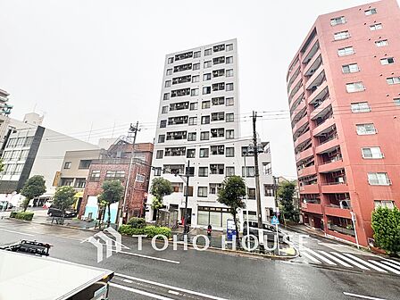 開放感あふれる周辺ロケーション。王子・小台橋方面へのアクセスもスムーズで、マルチな移動が叶う好立地です。