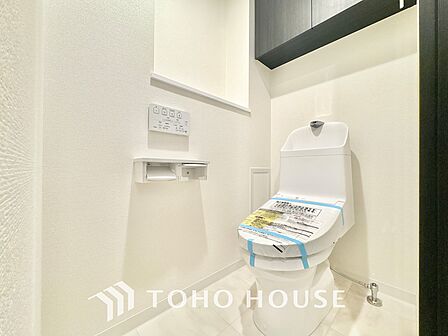 清潔感あふれる快適なトイレ。毎日を心地よく過ごせるおすすめポイントです。
