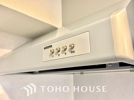 【KITCHEN】◆開放的◆後片付けが楽なシステムキッチン。収納スペースの充実!