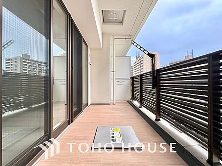 【BALCONY】◆Open new door◆扉の向こうには青空が広がっている。