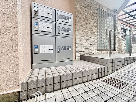 【Delivery box】◆宅配BOX◆ご不在時でも、時間指定や再配達依頼なしでお荷物を受け取ることができます。