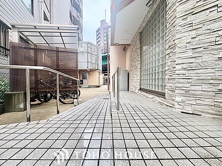 流れる時をより芳醇なコーヒーの様な色彩奏でるアダージョ。そして情景豊かな作品のような暮らしがイメージできる。