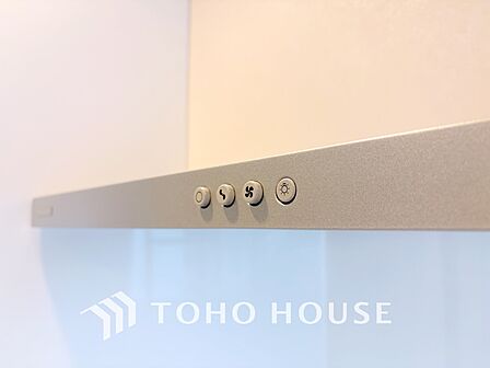 【KITCHEN】◆開放的◆後片付けが楽なシステムキッチン。収納スペースの充実！