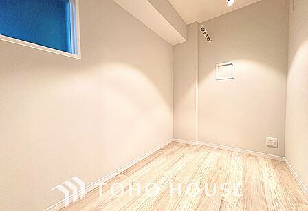 使いやすく、明るい洋室に仕上がります。子供部屋や趣味のお部屋にご利用できます。ご自身で家具などを配置し、素敵な空間を創り上げられます。