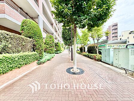 ◆色彩◆この空間に放たれた光は華美なまでに演出されたデザイン。流れる時をより芳醇なコーヒーの様な色彩奏でるアダージョ。そして情景豊かな作品のような暮らしがイメージできる。