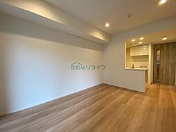 ドゥーエ入谷III 201 2階1LDKのリビング/ダイニング