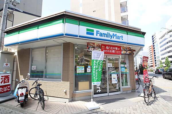画像22:ファミリーマート　名古屋新栄二丁目店