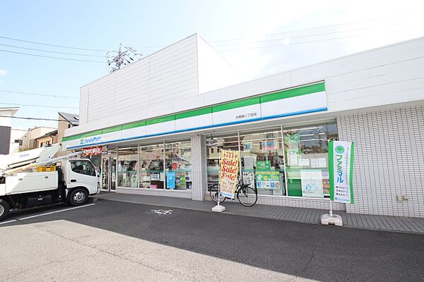 画像22:ファミリーマート　太閤通八丁目店