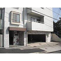 パレス鹿子殿 102 ｜ 愛知県名古屋市千種区徳川山町６丁目（賃貸マンション3LDK・1階・70.71㎡） その1