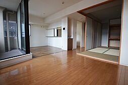 栄シティハウス 701 7階3LDKのリビング/ダイニング