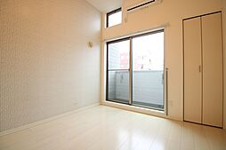 AKALA 202 2階1Kのリビング/ダイニング