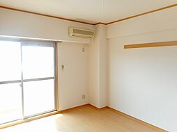 リヴィエール黄金 302 3階1DKのリビング/ダイニング