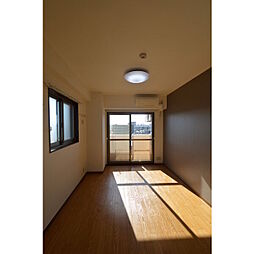 ベクヴェーム・ラウム 50B 5階1Kのリビング/ダイニング