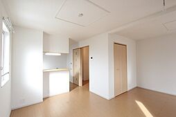 リアン 201 2階1LDKのリビング/ダイニング