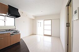 第1シャトープレドパーク 405 4階2DKのリビング/ダイニング