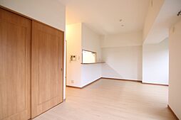 サムティイースト白壁 601 6階2LDKのリビング/ダイニング