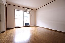 第一中央ビルディング 506 5階ワンルームのリビング/ダイニング