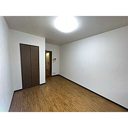 プレズ名古屋田代II 203 2階1Kのリビング/ダイニング