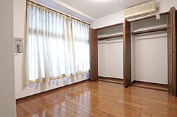 ニュークレス 2E 2階3SLDKのリビング/ダイニング