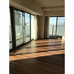 プラウドタワー名古屋栄 2101 21階4LDKのリビング/ダイニング