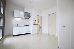 TRIBUTE栄生 201 2階1LDKのリビング/ダイニング