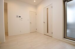 ハーモニーテラス塩池町 102 1階1SDKのリビング/ダイニング