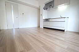 トンシェトア 701 7階2LDKのリビング/ダイニング