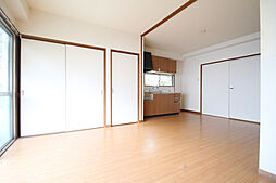 プロスパー第8ビル 102 2階1LDKのリビング/ダイニング