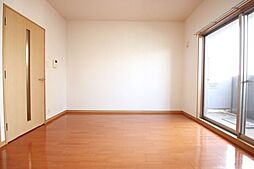 ラ　ベル　ヴィー 202 2階1Kのリビング/ダイニング