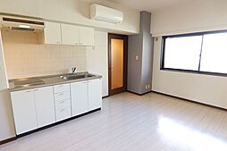 ヒルトップハウス 302 3階1LDKのリビング/ダイニング