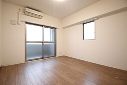 サルデーニャ 201 2階1Kのリビング/ダイニング