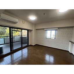 バンベール・グラン山手 弐番館 401 4階3SLDKのリビング/ダイニング