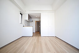 AMBER　HOUSE　Horita　(アムバーハウス　ホリ 1004 10階ワンルームのリビング/ダイニング