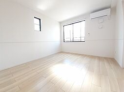 ラ・ヴィータ 201 2階1LDKのリビング/ダイニング