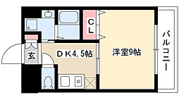 ファーリーヒルズ 1階