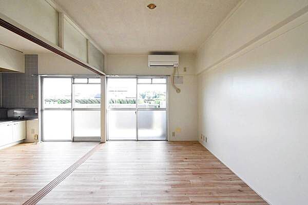 apartment 茨城県下妻市黒駒1075-2
黒駒の賃貸情報を見る
物件地図