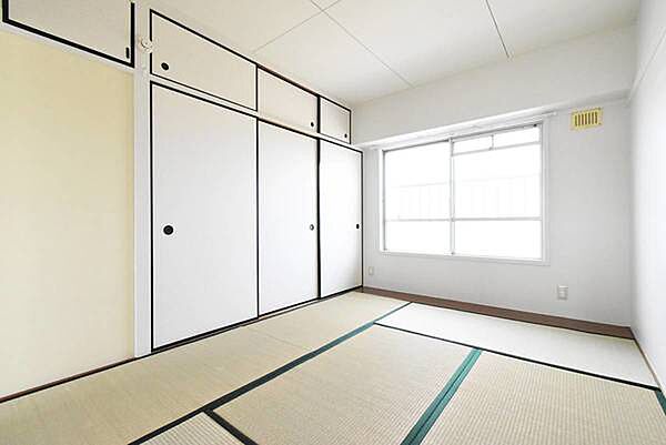 apartment 東京都港区虎ノ門４丁目3-13　ヒューリック神谷町ビル4階