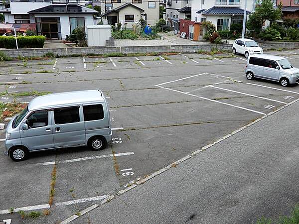 apartment 秋田県秋田市大住４丁目10-4
大住の賃貸情報を見る
物件地図