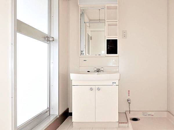 apartment 岩手県一関市花泉町花泉字伊勢沢14-4
花泉町花泉の賃貸情報を見る
物件地図