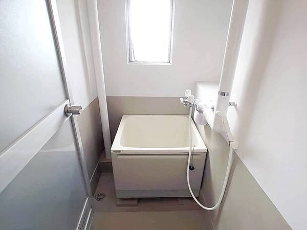 apartment 東京都港区虎ノ門４丁目3-13　ヒューリック神谷町ビル4階