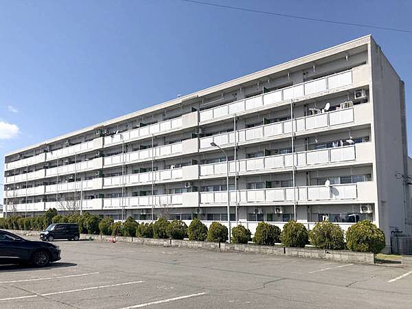 apartment 青森県平川市新館藤山31-12
地図を見る