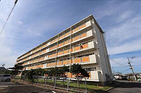ビレッジハウス愛野1号棟
