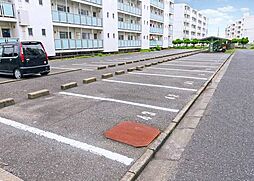 8 / 9