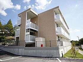 レオパレスビスタリー仁 202 ｜ 大阪府吹田市山田東２丁目31-6（賃貸マンション1K・2階・19.87㎡） その1