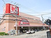関西スーパー江坂店 徒歩1分。 80m